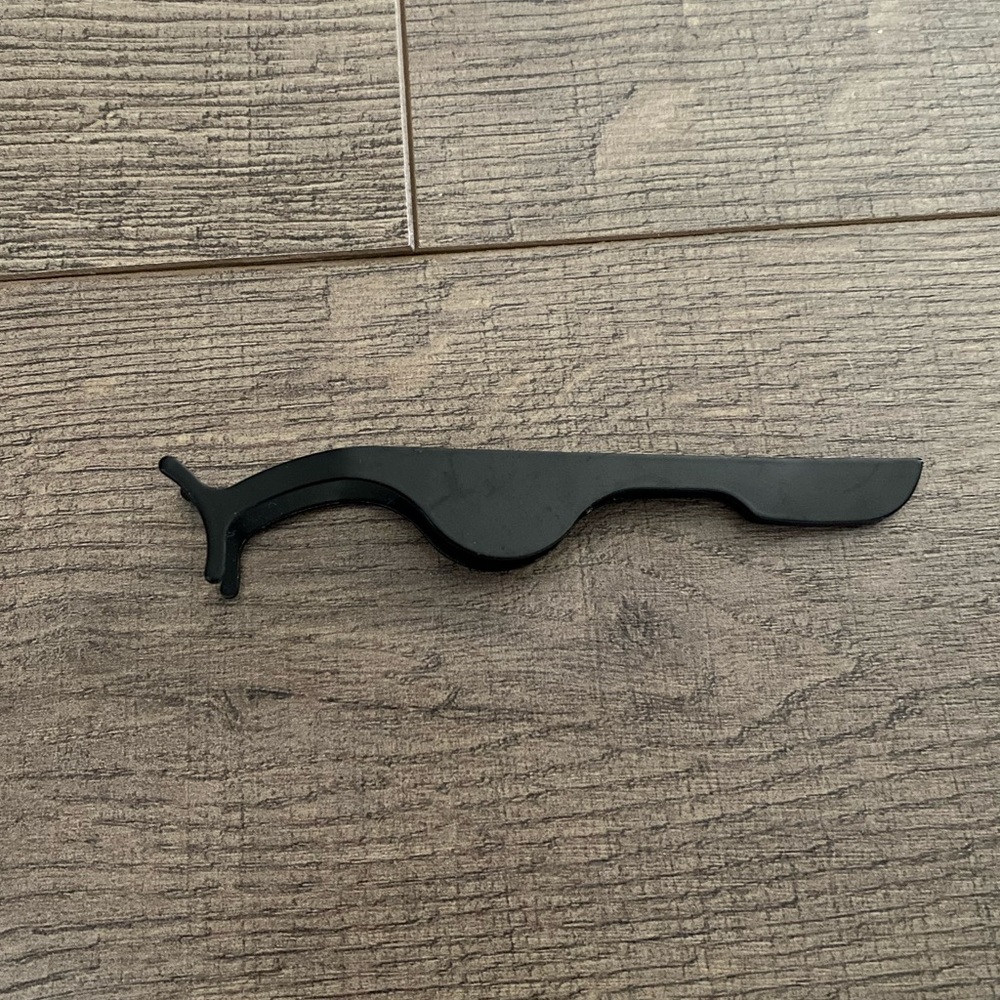 Free ‼️ False Eyelash Applicator​